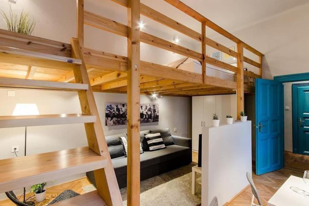 Blue Lotus Apartment T50 บูดาเปสต์ ภายนอก รูปภาพ